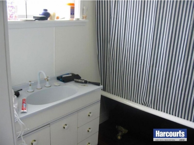 48 Dennis Road, Springwood QLD 4127