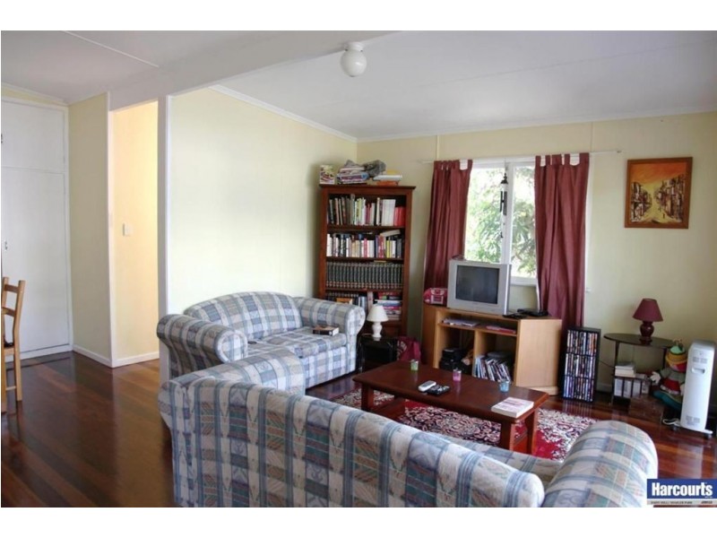 48 Dennis Road, Springwood QLD 4127