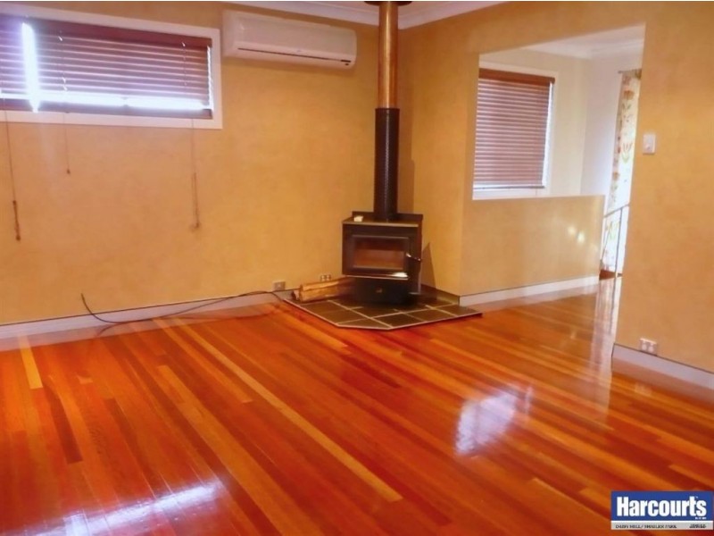 12 Coolcrest St, Daisy Hill QLD 4127