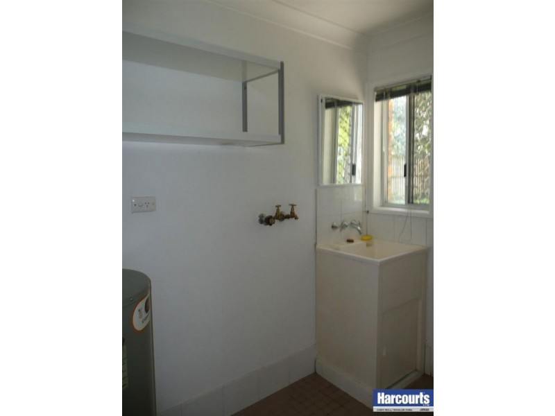 6 Moore street, Loganlea QLD 4131