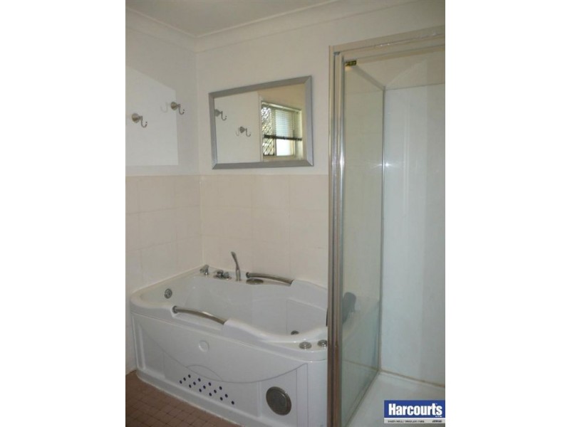 6 Moore street, Loganlea QLD 4131