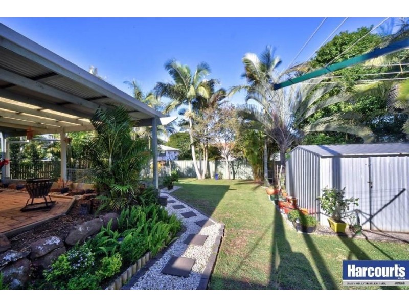 11 Little John Street, Daisy Hill QLD 4127