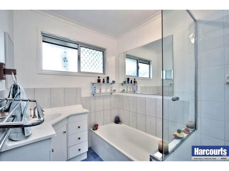 11 Little John Street, Daisy Hill QLD 4127