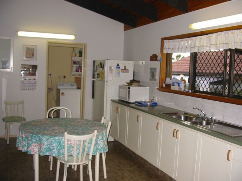 3 Boronia Avenue, Daisy Hill QLD 4127