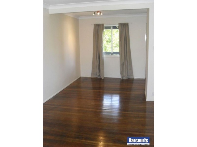 26 Nerine Street, Kingston QLD 4114