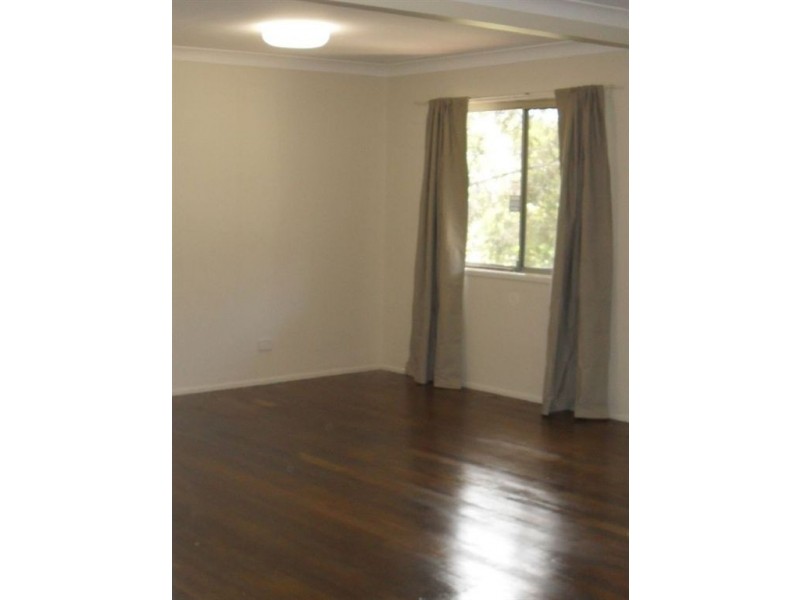 26 Nerine Street, Kingston QLD 4114