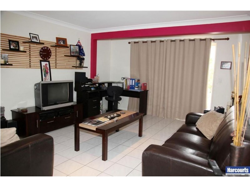 9/1 Farr-Jones, Daisy Hill QLD 4127