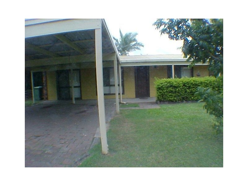 24 Willoughby Cres, Springwood QLD 4127