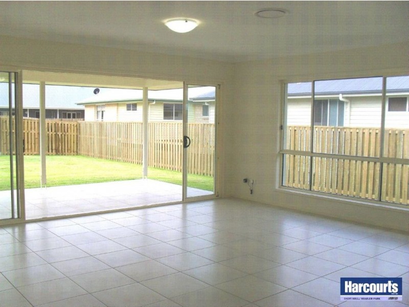 4 John Markwell Parade, Daisy Hill QLD 4127