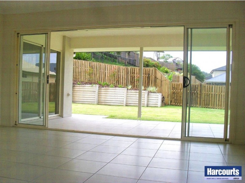 4 John Markwell Parade, Daisy Hill QLD 4127