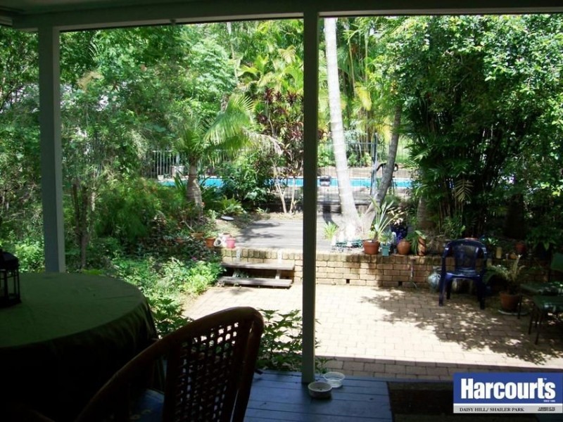 21 Parkway Road, Daisy Hill QLD 4127