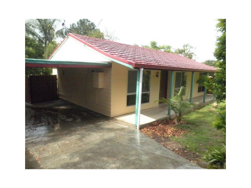 5 Clivia Crescent, Daisy Hill QLD 4127