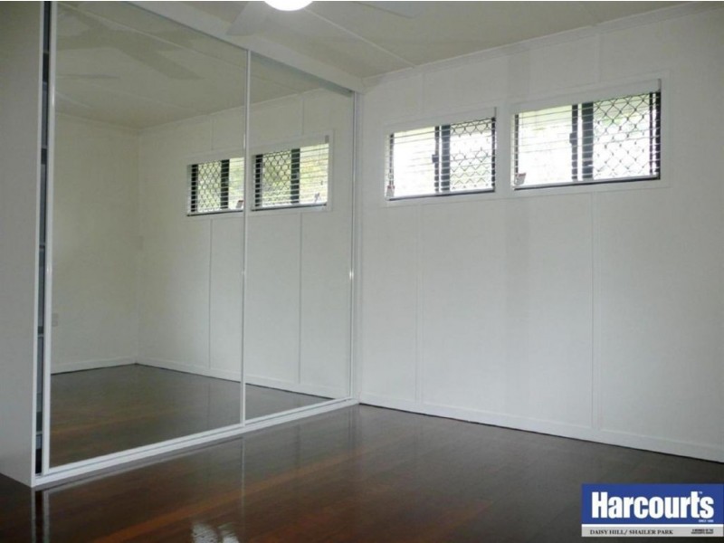12 Lindley Street, Woodridge QLD 4114