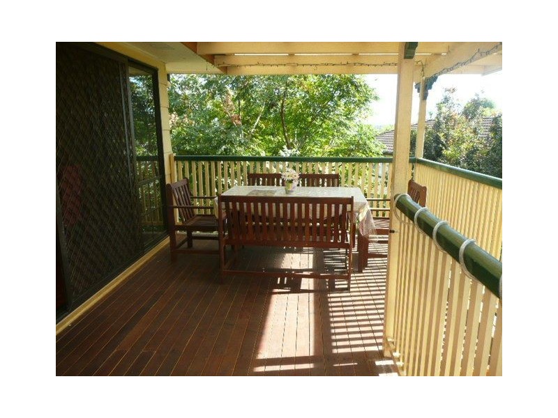 7 Boronia Avenue, Daisy Hill QLD 4127
