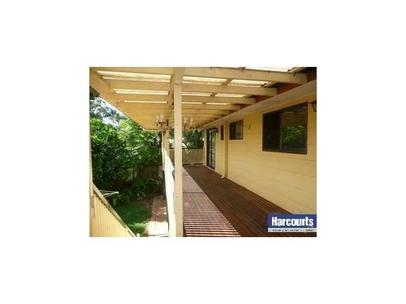 7 Boronia Avenue, Daisy Hill QLD 4127