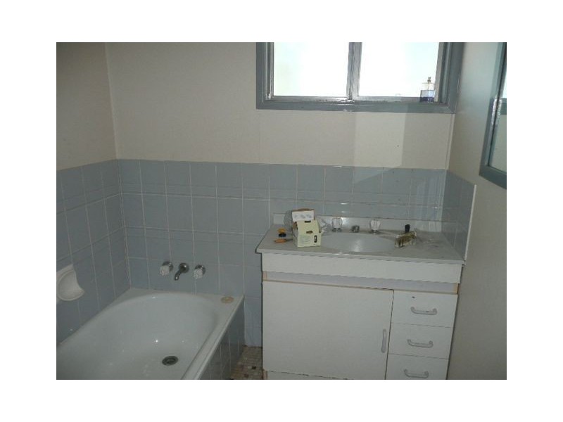 57-59 Augustus St, Kingston QLD 4114