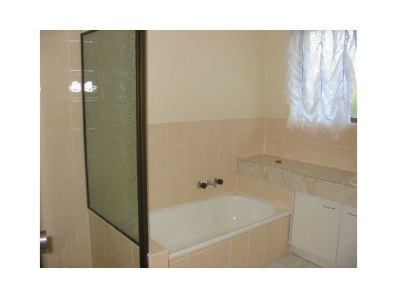 2/10 Bulwarna Street, Shailer Park QLD 4128