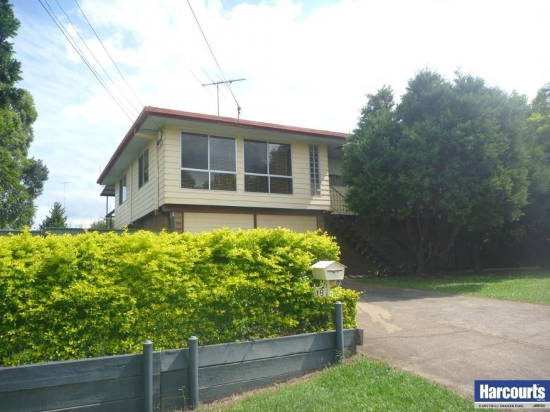 18 Veronica Avenue, Daisy Hill QLD 4127