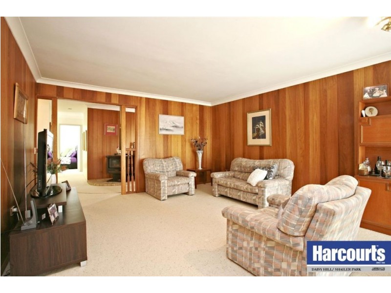 1 Cynthia Crescent, Springwood QLD 4127