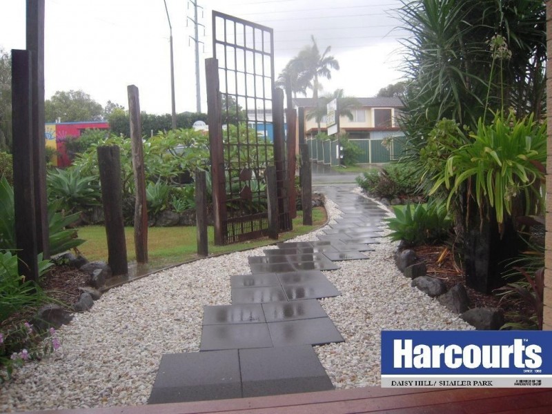 17 Allamanda Drive, Daisy Hill QLD 4127