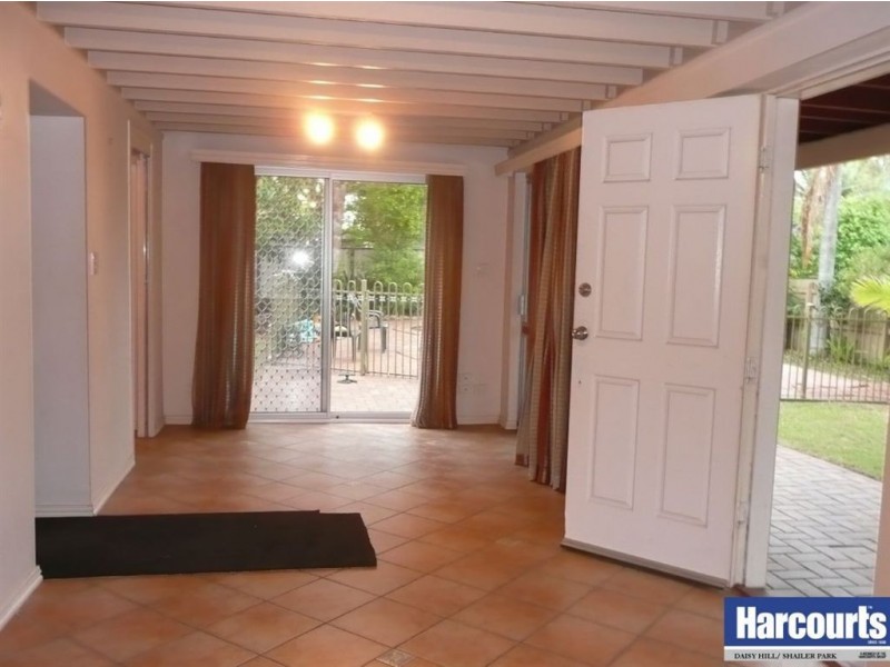 52 Lobelia Avenue, Daisy Hill QLD 4127