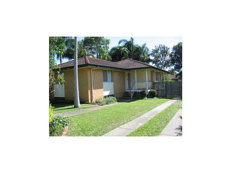 8 Bellis Street, Daisy Hill QLD 4127