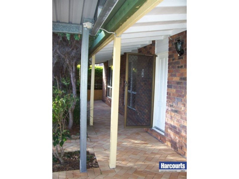4 Oxley Circuit, Daisy Hill QLD 4127