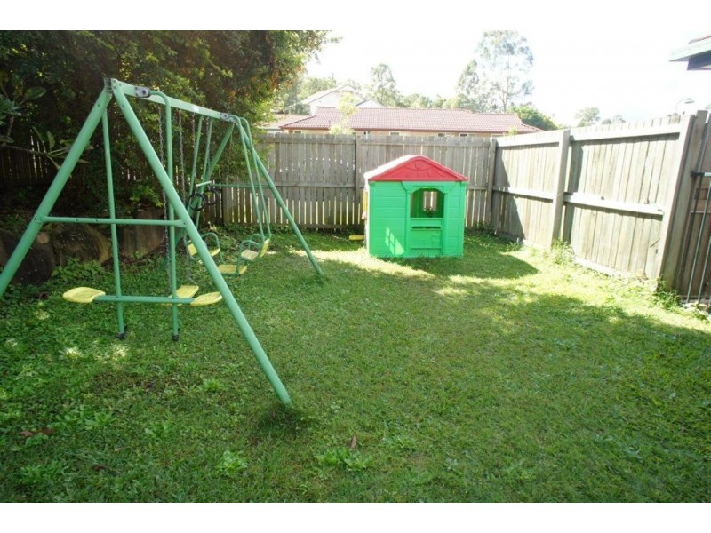 2 Trusan Place, Tanah Merah QLD 4128