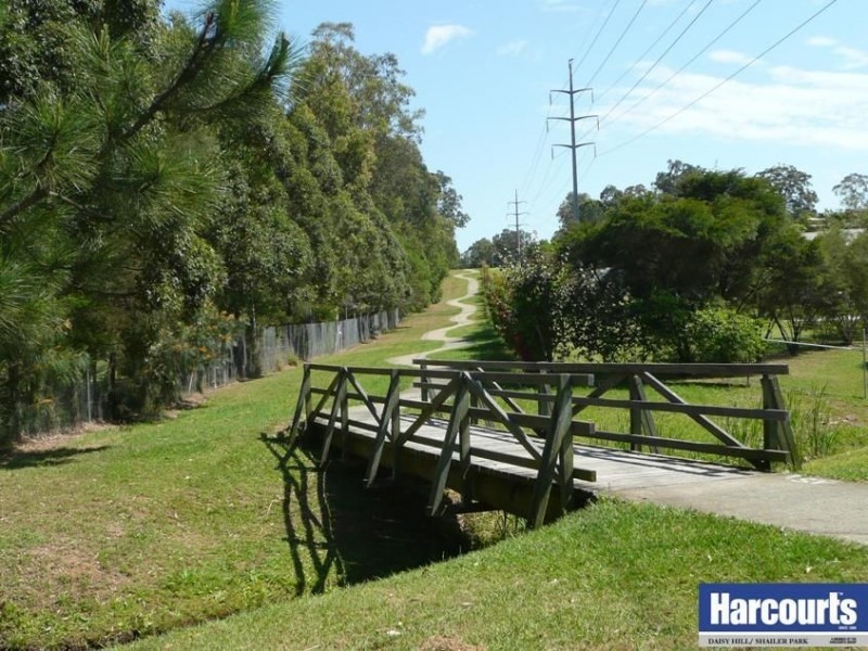 36 Parkway Road, Daisy Hill QLD 4127