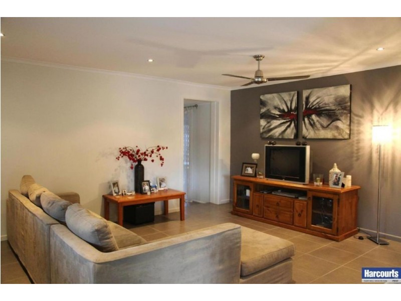 6 Farrington Court, Daisy Hill QLD 4127