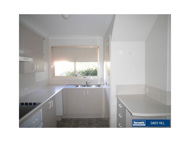 2/18 Daisy Hill Rd, Daisy Hill QLD 4127