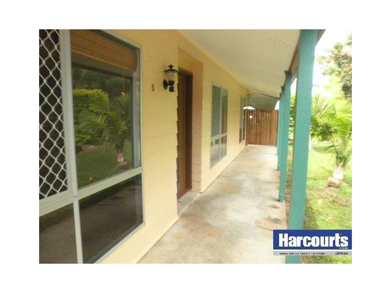 5 Clivia Crescent, Daisy Hill QLD 4127