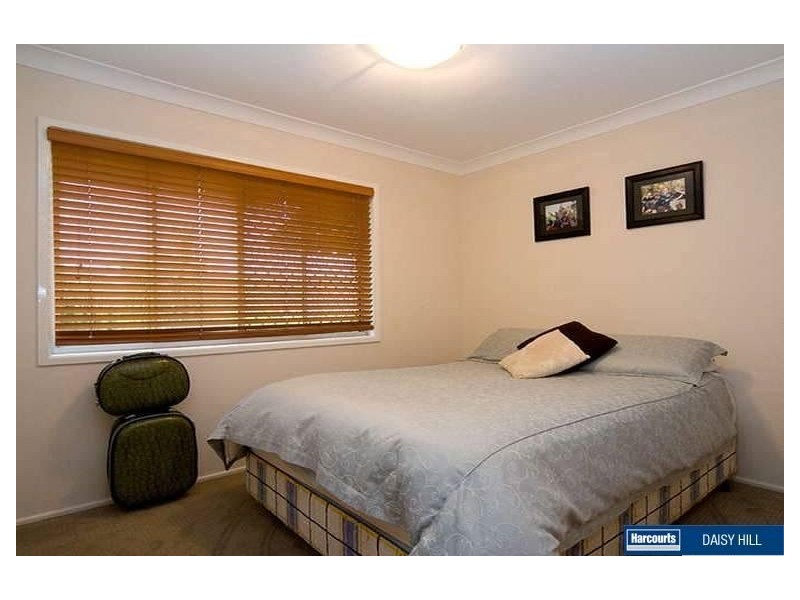 24 Tulip, Daisy Hill QLD 4127