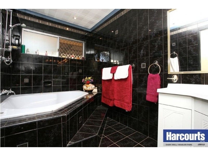 30 Bimbadeen Drive, Loganholme QLD 4129