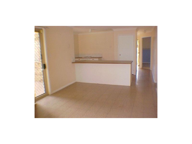 10 Haussman Crt, Meadowbrook QLD 4131