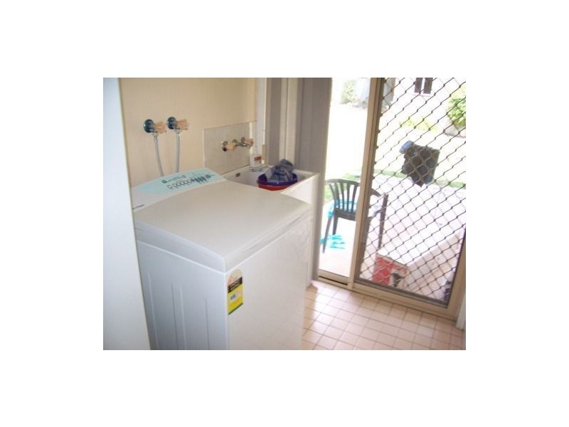 10 Haussman Crt, Meadowbrook QLD 4131