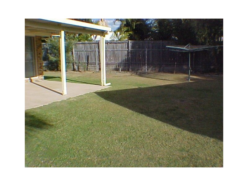 10 Haussman Crt, Meadowbrook QLD 4131