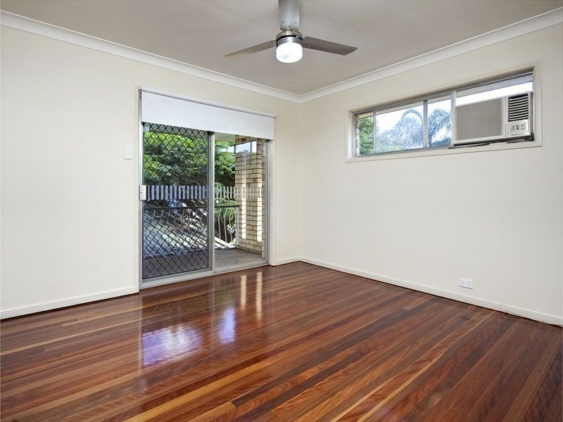 4 Geneva Street, Wishart QLD 4122