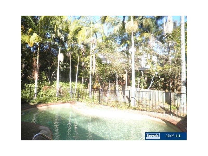 2 Mayflower, Daisy Hill QLD 4127