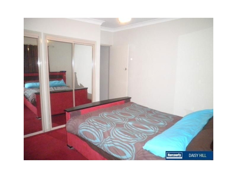 2 Mayflower, Daisy Hill QLD 4127