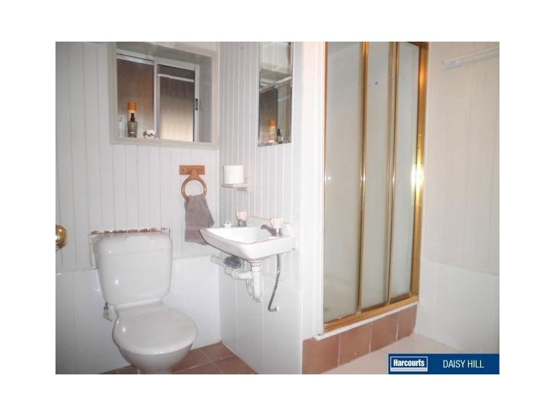 2 Mayflower, Daisy Hill QLD 4127