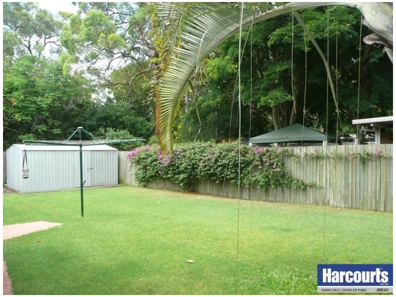 7 Wenlock Cres, Springwood QLD 4127