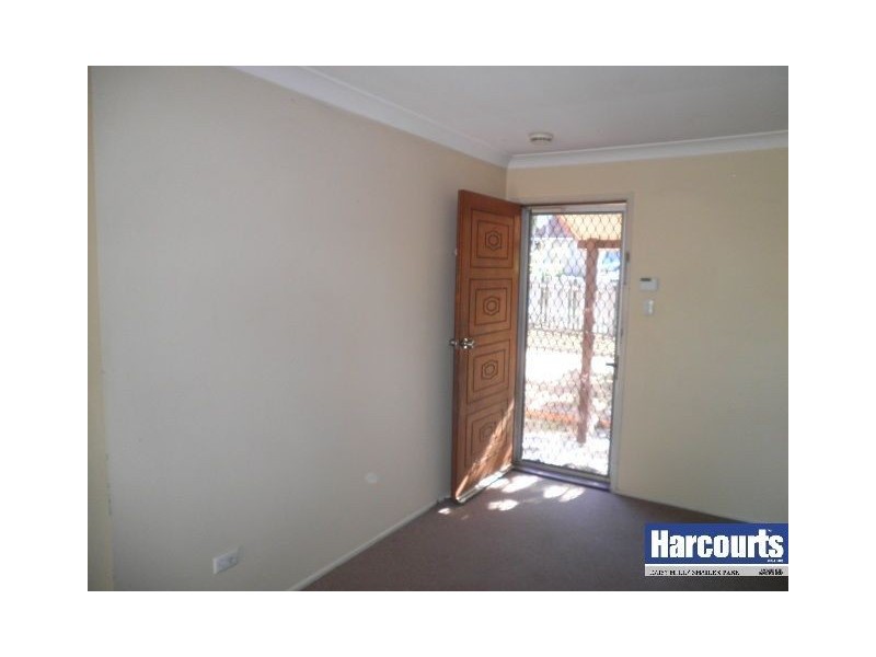 30 Anchusa Street, Kingston QLD 4114