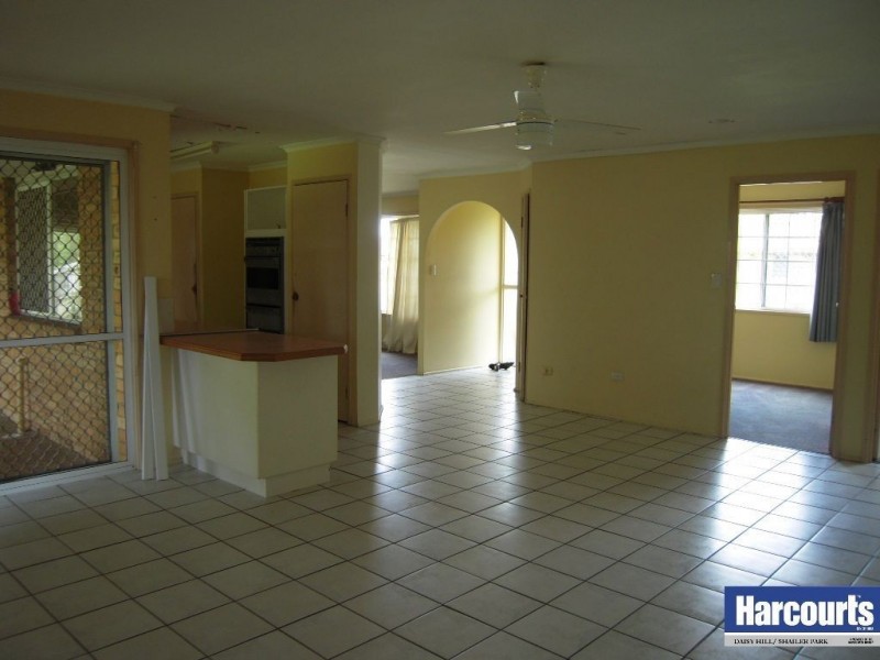1 Haymer Street, Meadowbrook QLD 4131