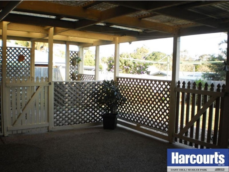 39 Ellendale Crescent, Daisy Hill QLD 4127