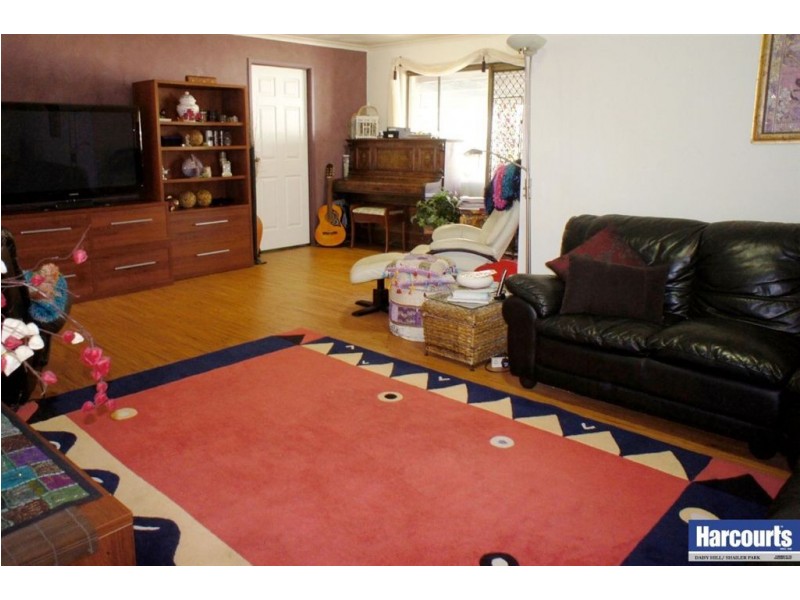 9 Sitwell Court, Daisy Hill QLD 4127