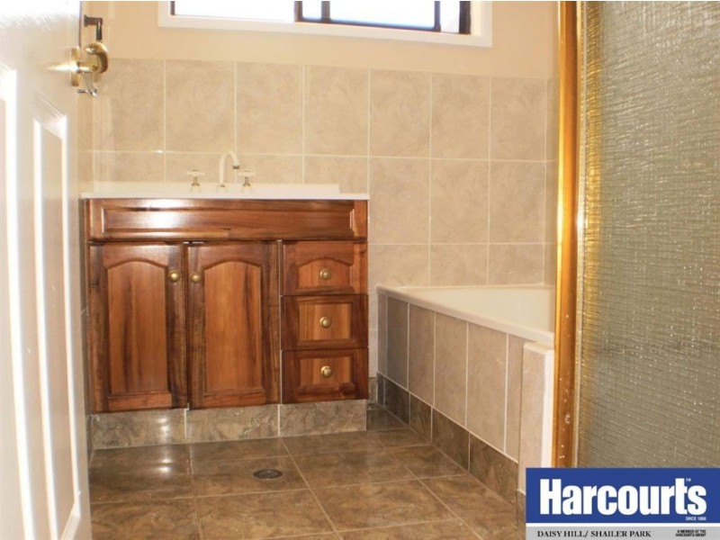 40 Doretta Street, Shailer Park QLD 4128