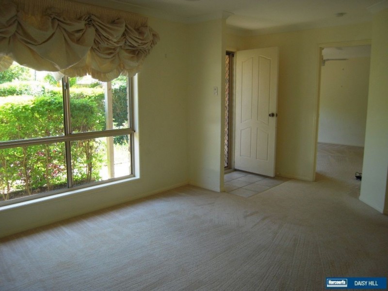 16 Lithfield Place, Loganholme QLD 4129