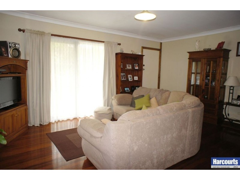 26 Coolcrest Street, Daisy Hill QLD 4127