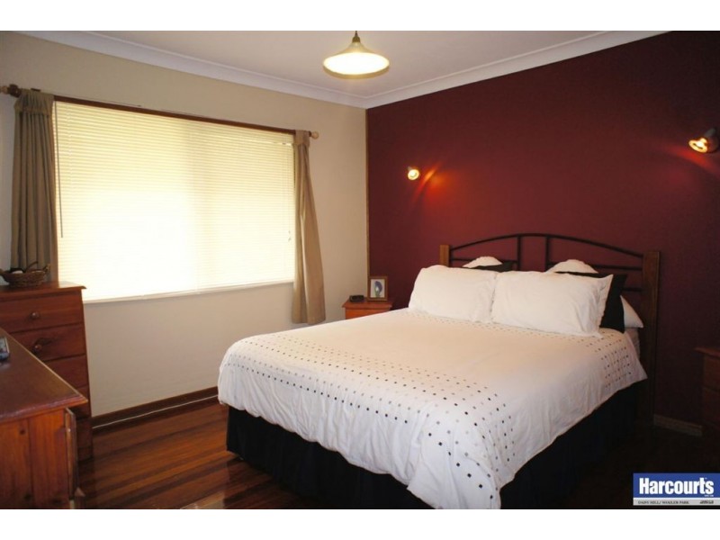 26 Coolcrest Street, Daisy Hill QLD 4127